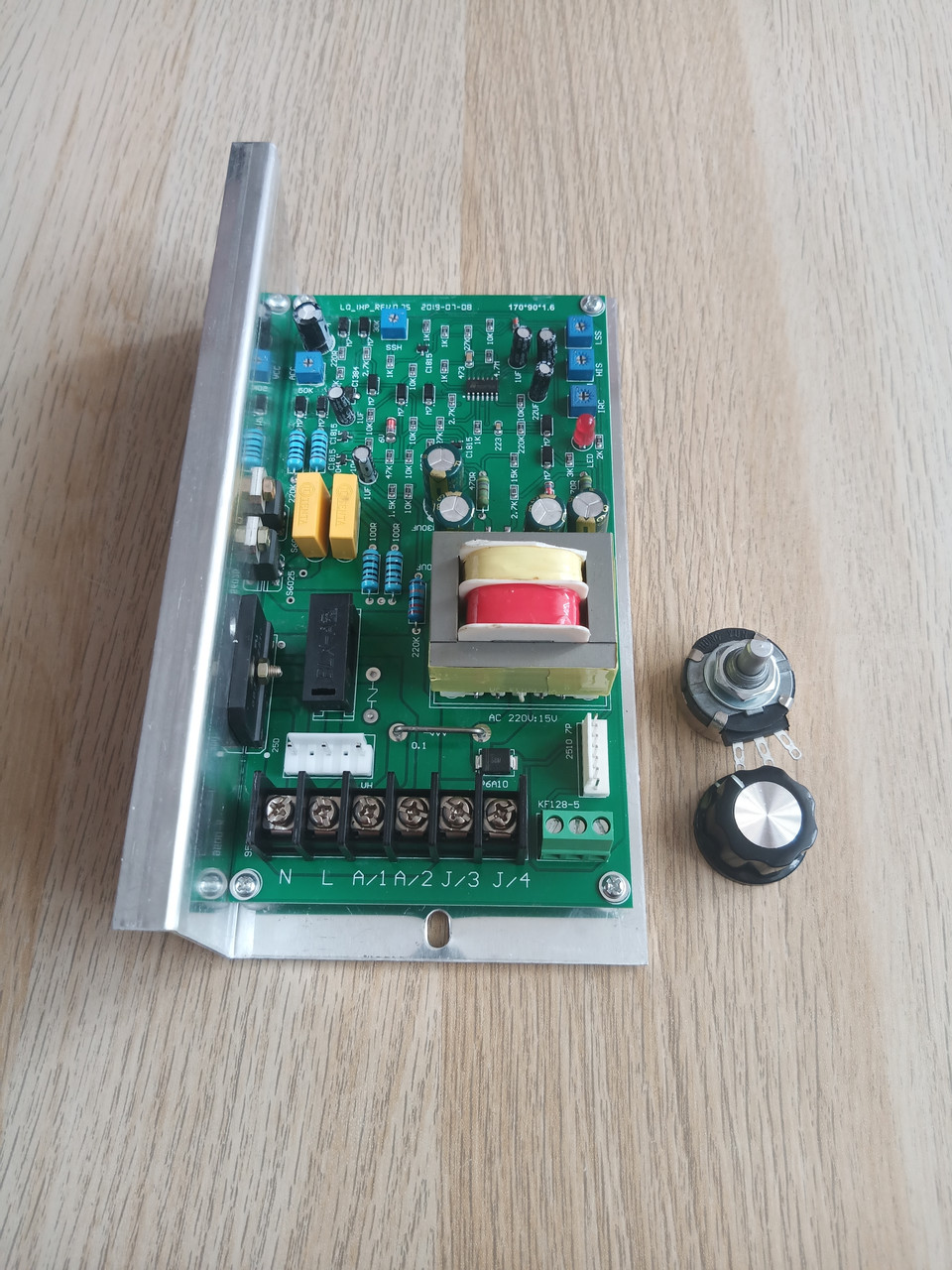 Плата регулювання 1HP швидкості обертання двигуна постійного струму до 750 Вт. Вхід 220 VAC вихід 180-220 VDC. фото 2